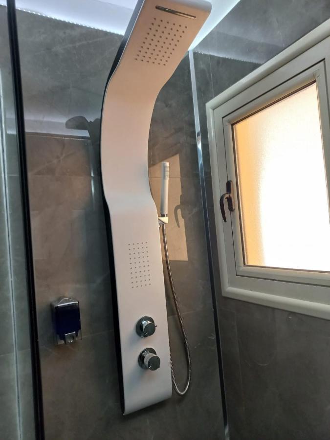 Modern Studio Apartment Armonia Court Paralimni Bagian luar foto